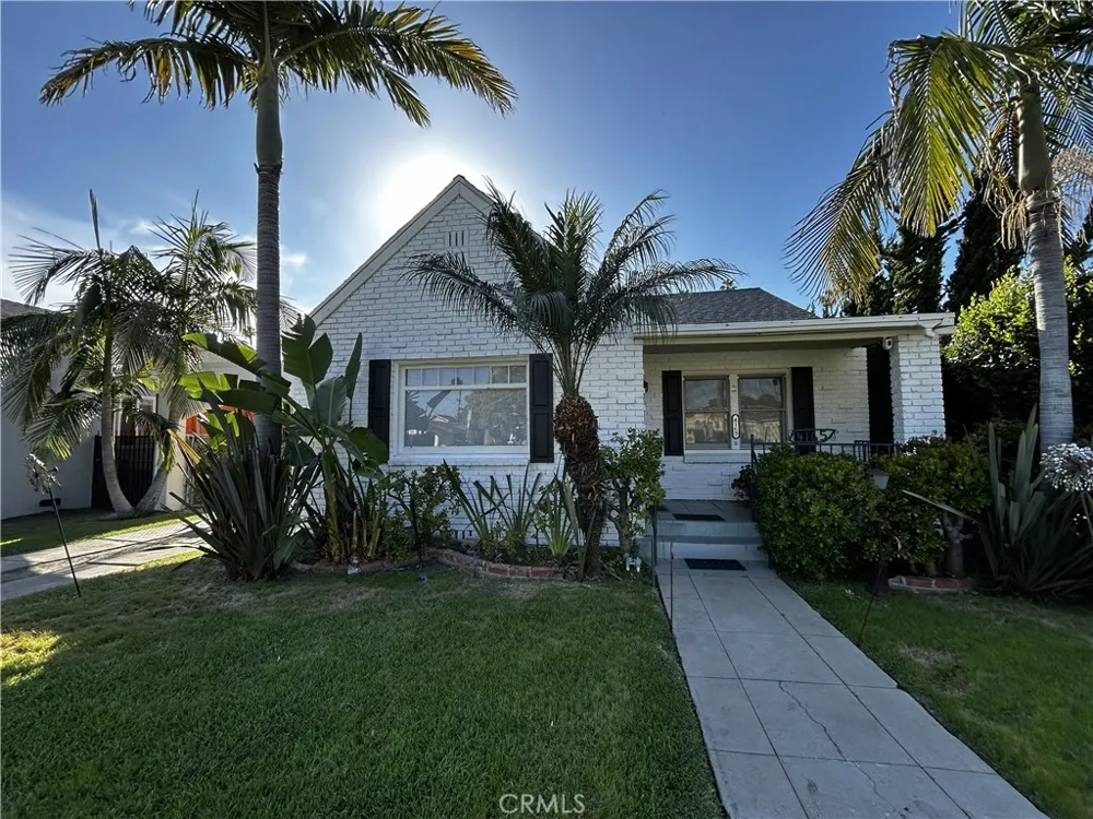 4165 2nd Los Angeles, CA 90008