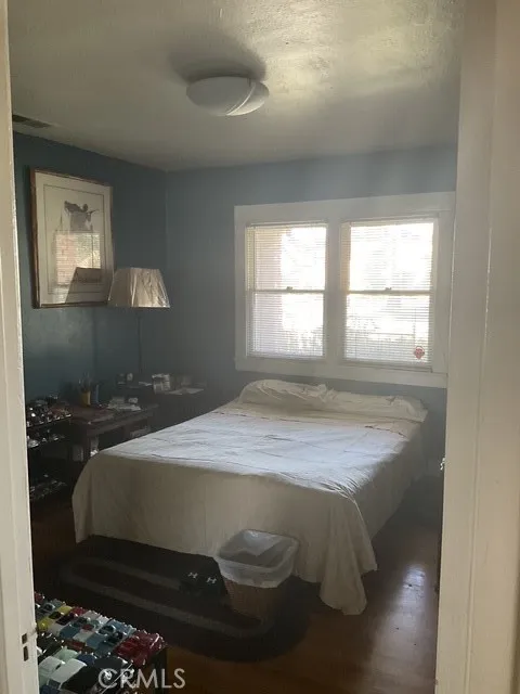 4165 2nd Los Angeles, CA 90008