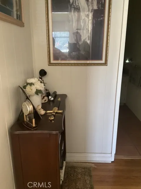 4165 2nd Los Angeles, CA 90008