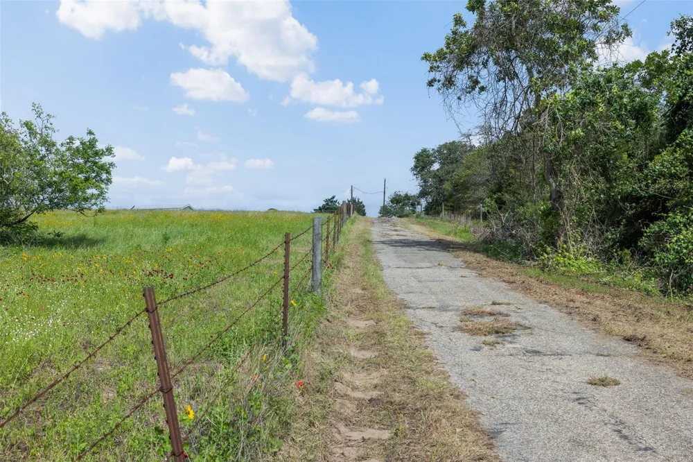 622 Red Rock Ranch Road Red Rock, TX 78662