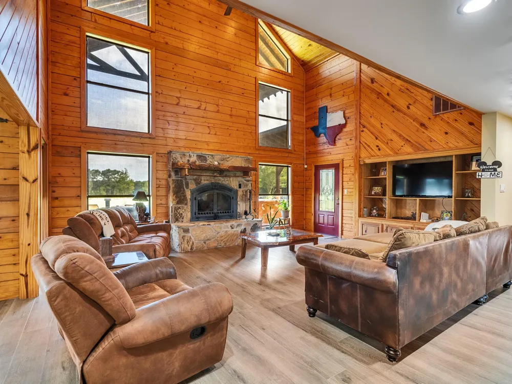 325 Forest Service 217 Road Shepherd, TX 77371