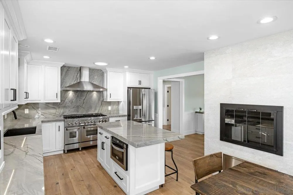 14272 Jerome Drive Poway, CA 92064