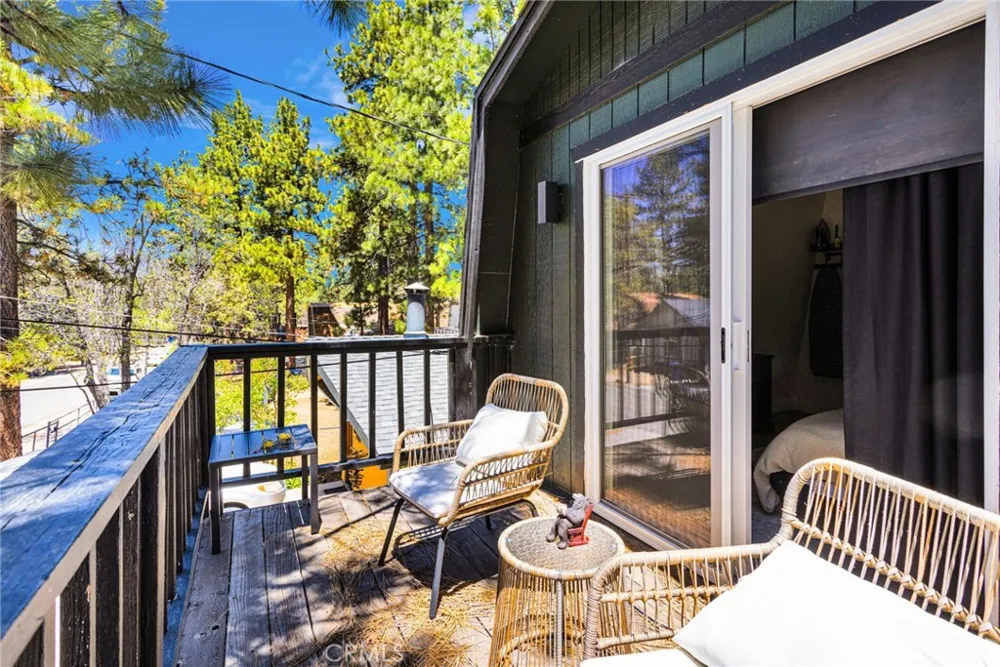 279 Los Angeles Sugarloaf, CA 92386
