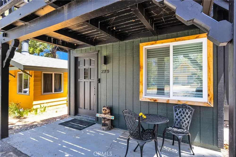 279 Los Angeles Sugarloaf, CA 92386