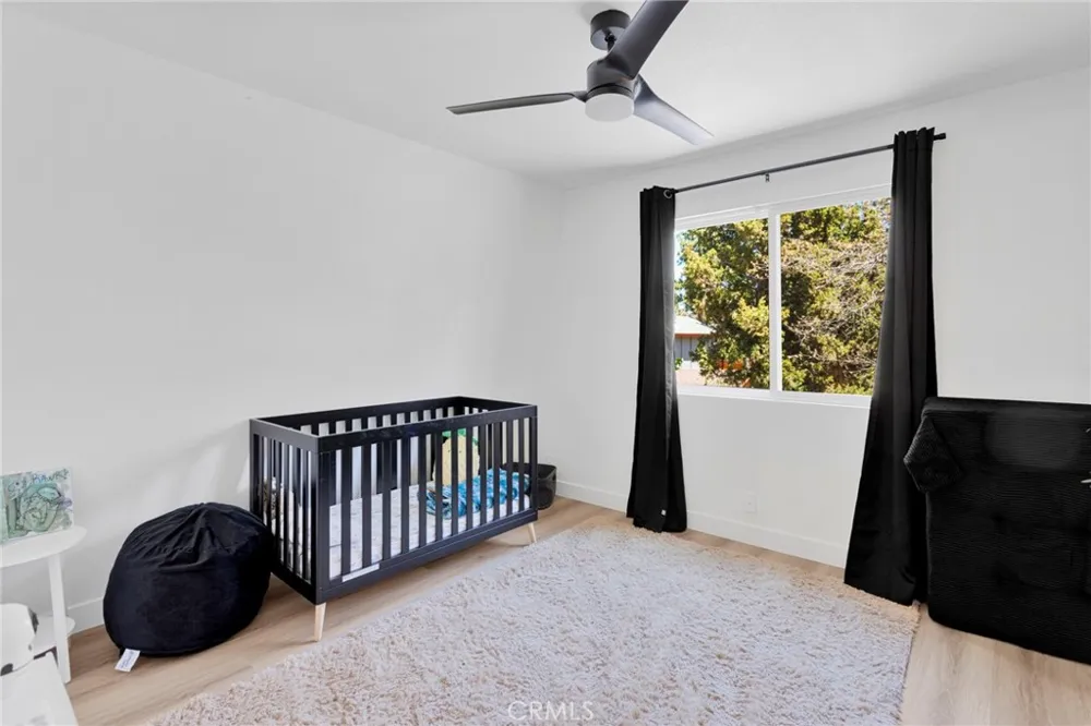 279 Los Angeles Sugarloaf, CA 92386