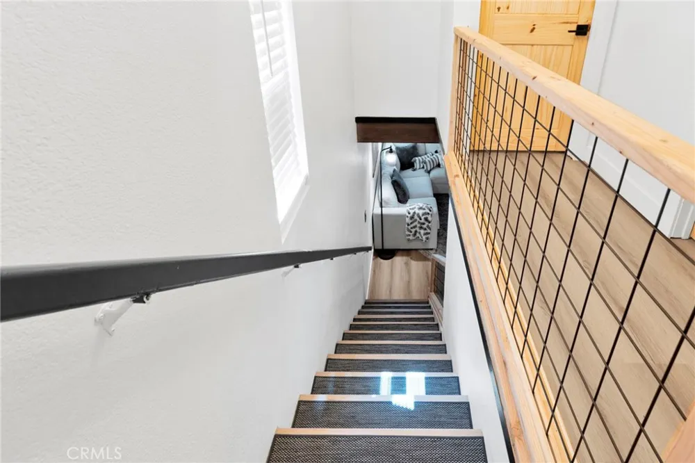 279 Los Angeles Sugarloaf, CA 92386