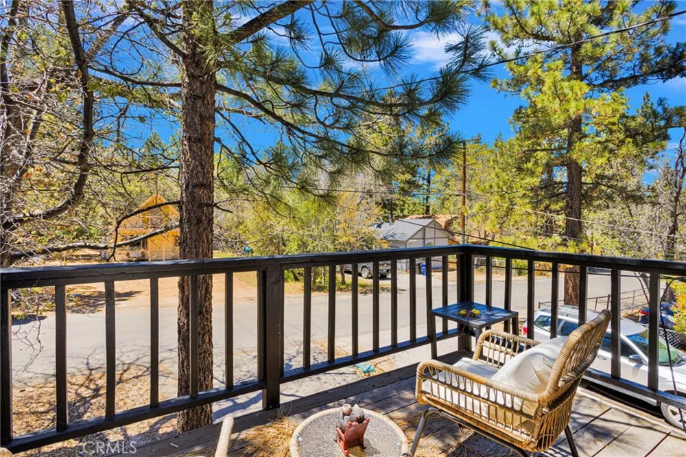 279 Los Angeles Sugarloaf, CA 92386