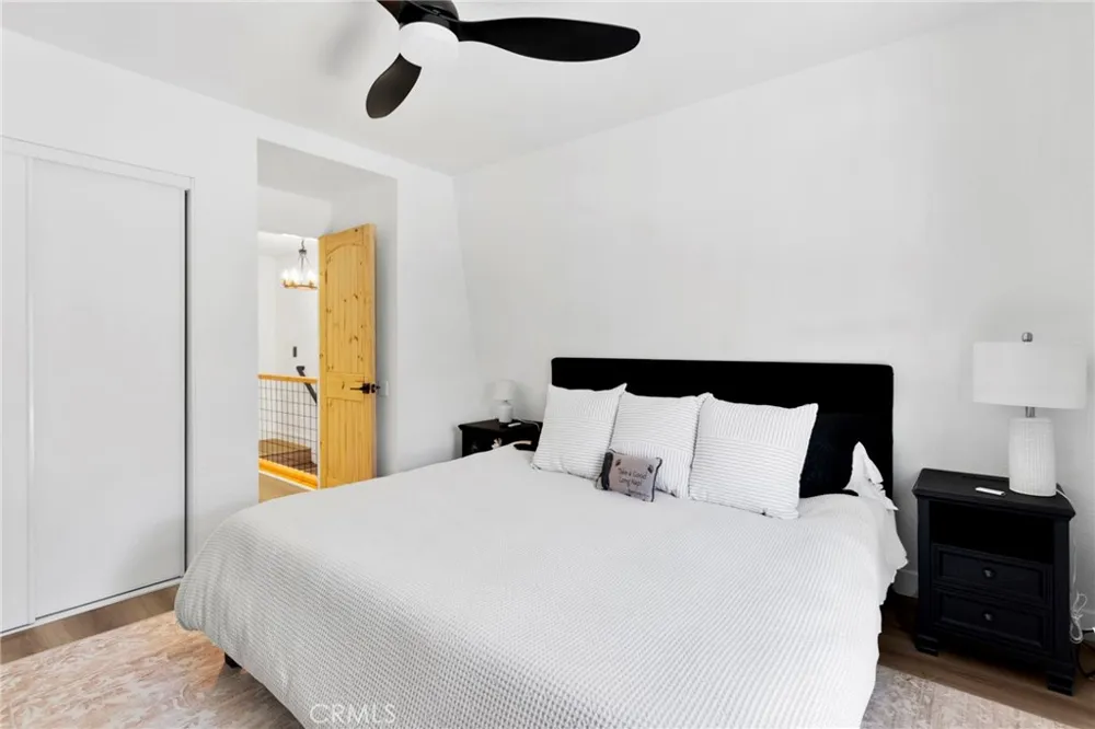 279 Los Angeles Sugarloaf, CA 92386