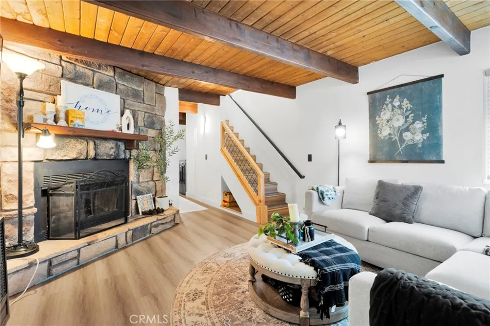 279 Los Angeles Sugarloaf, CA 92386
