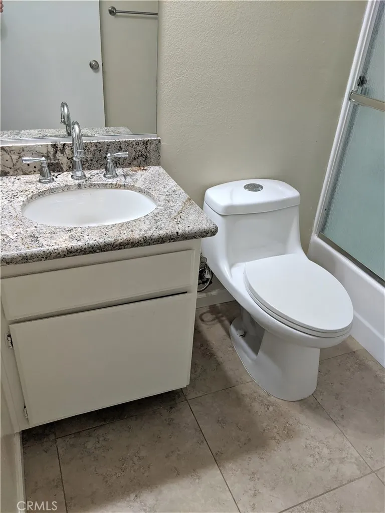 17330 CHATSWORTH STREET #9 Granada Hills, CA 91344