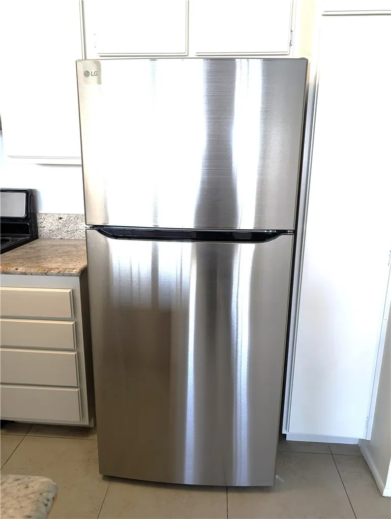 17330 CHATSWORTH STREET #9 Granada Hills, CA 91344