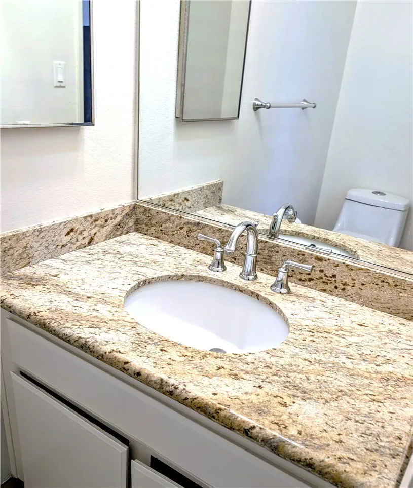 17330 CHATSWORTH STREET #9 Granada Hills, CA 91344