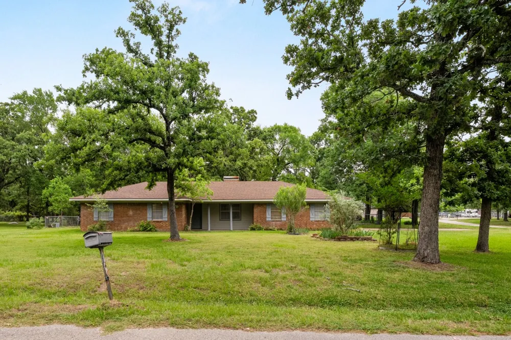 1 Oakridge Circle Star Harbor, TX 75148