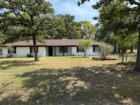1 Oakridge Circle