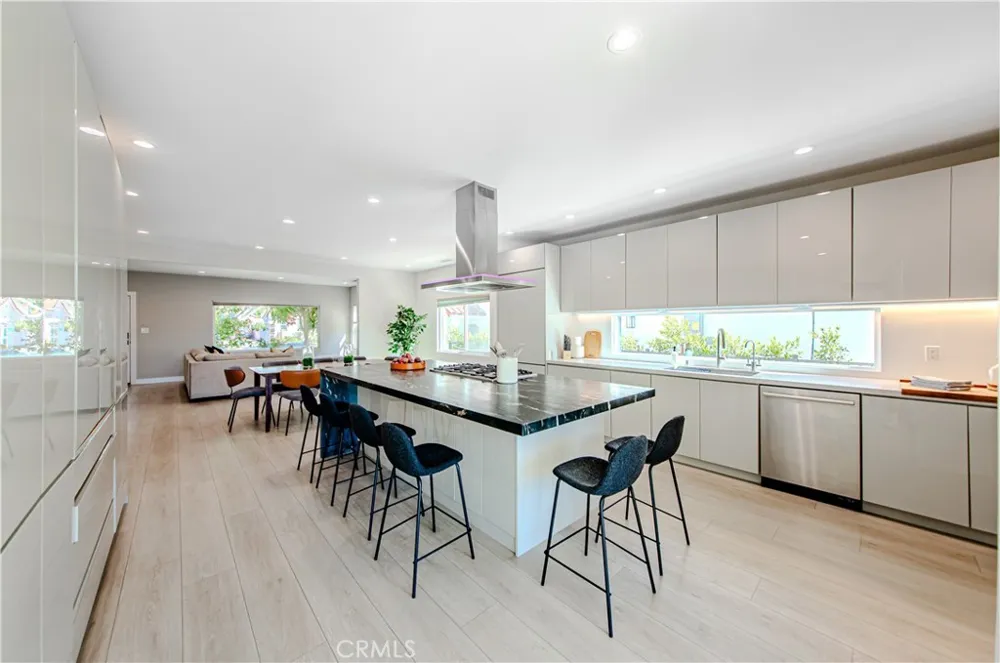 507 Formosa Los Angeles, CA 90036
