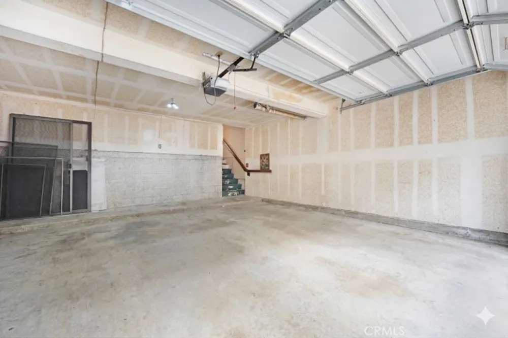 20737 Roscoe Boulevard #203 Winnetka, CA 91306