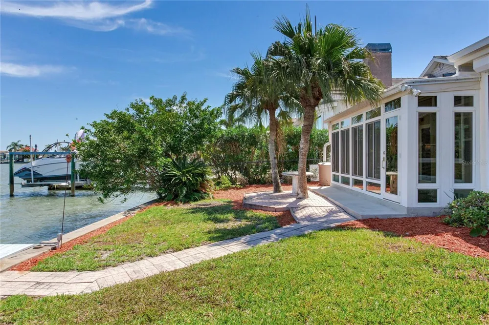324 173RD AVENUE E North Redington Beach, FL 33708