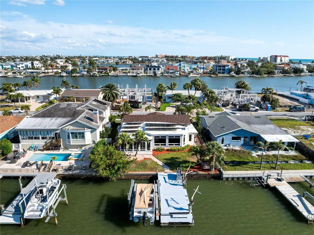 324 173RD AVENUE E North Redington Beach, FL 33708
