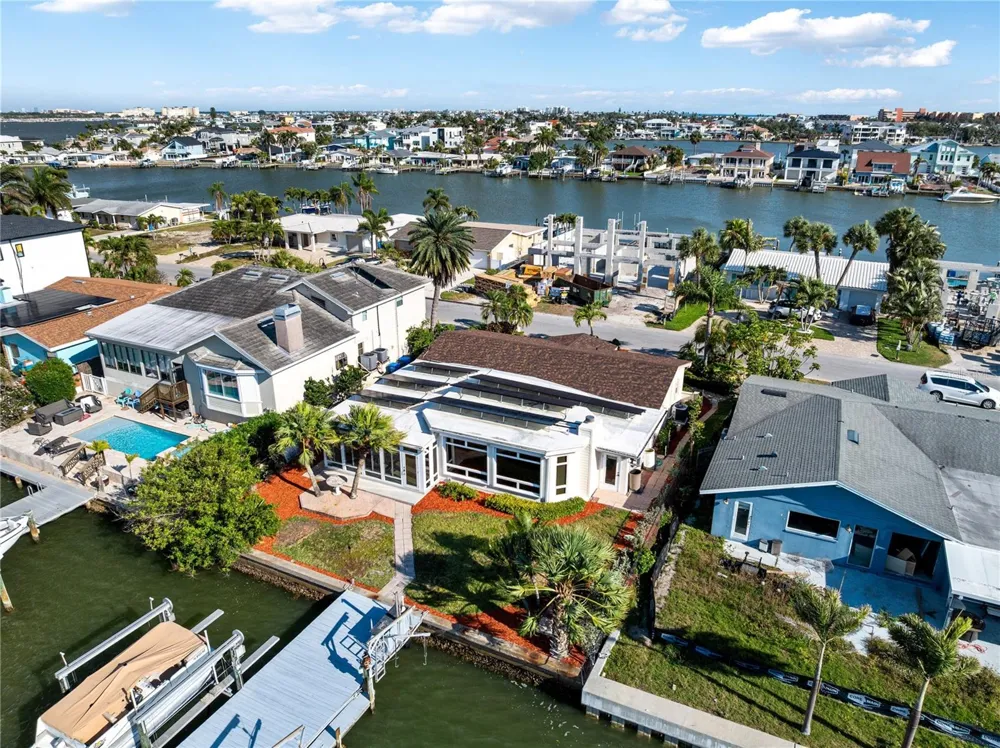 324 173RD AVENUE E North Redington Beach, FL 33708