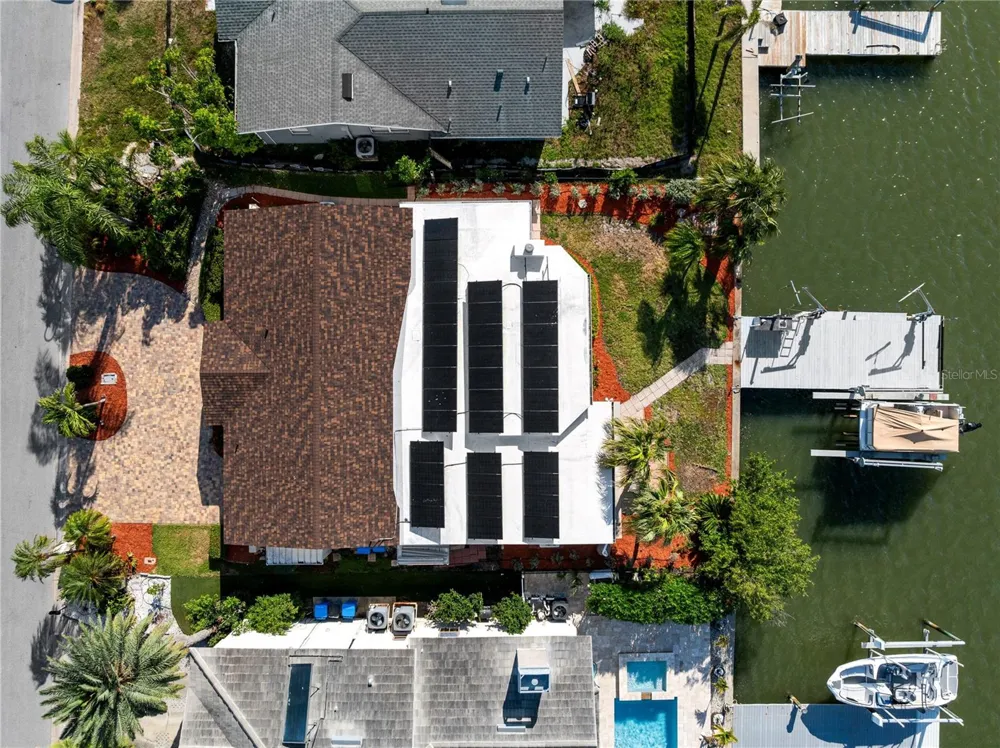 324 173RD AVENUE E North Redington Beach, FL 33708