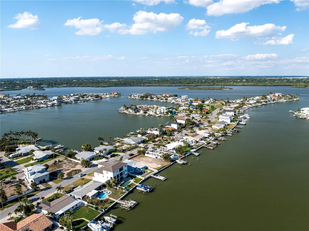 324 173RD AVENUE E North Redington Beach, FL 33708