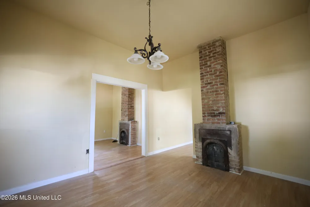 207 Saint Mary Street Natchez, MS 39120
