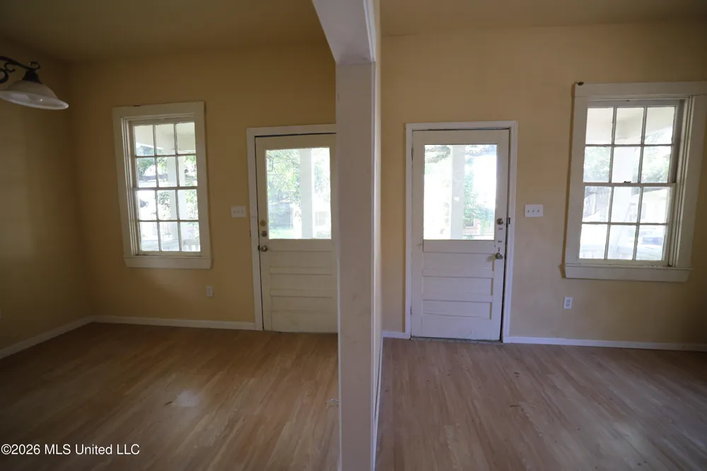 207 Saint Mary Street Natchez, MS 39120