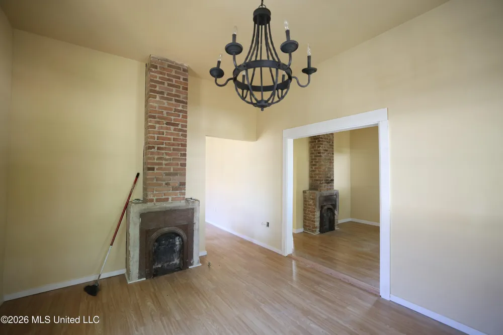 207 Saint Mary Street Natchez, MS 39120