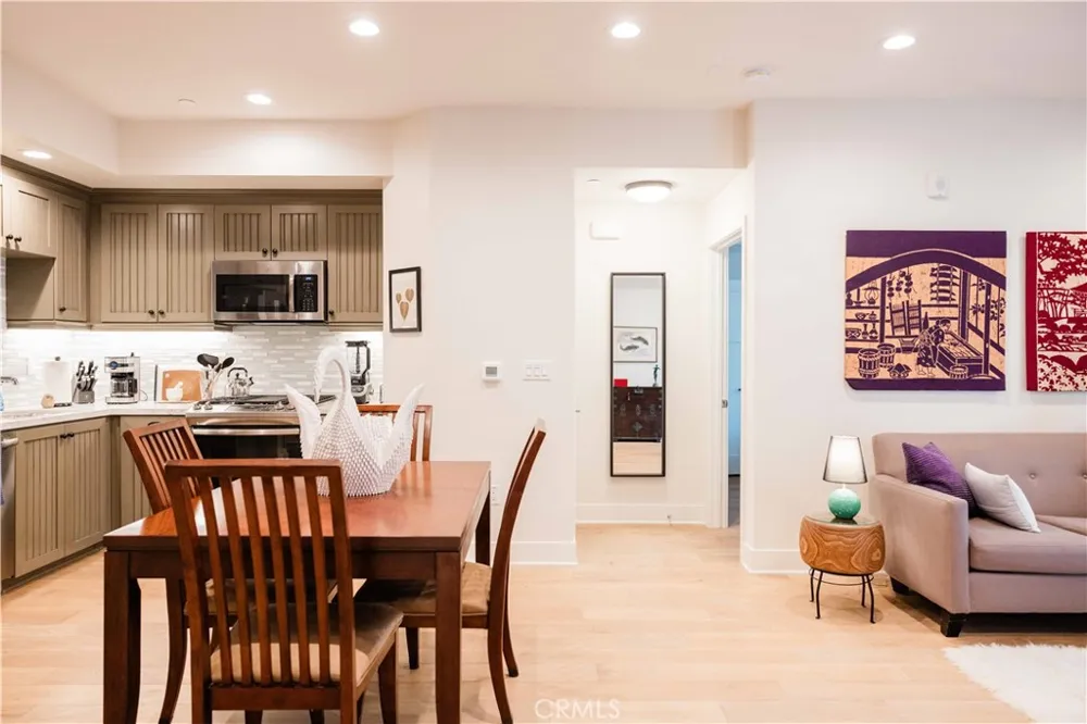627 Deep Valley Drive #216 Rolling Hills Estates, CA 90274
