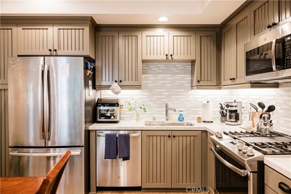 627 Deep Valley Drive #216 Rolling Hills Estates, CA 90274