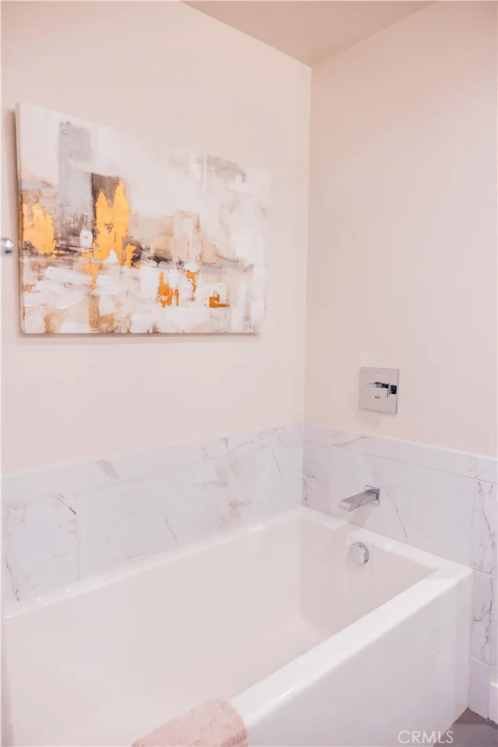 627 Deep Valley Drive #216 Rolling Hills Estates, CA 90274