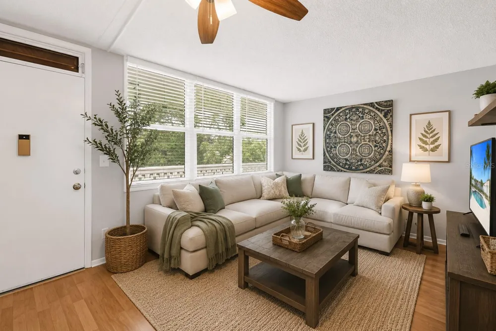 4720 LOCUST STREET NE #318 St Petersburg, FL 33703