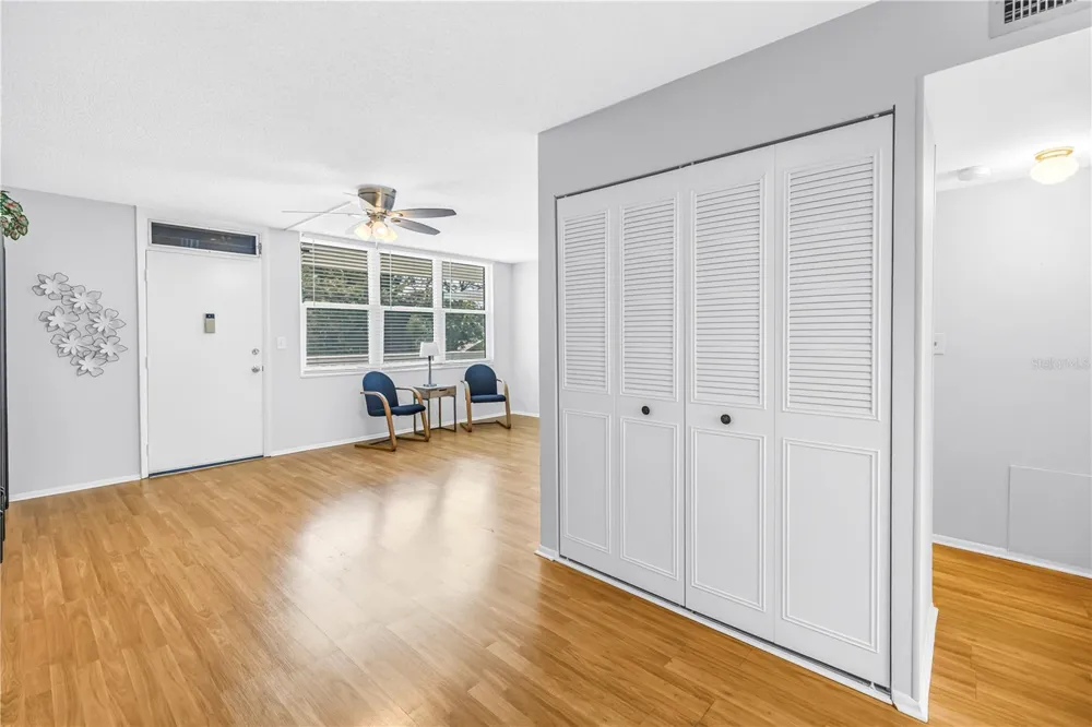 4720 LOCUST STREET NE #318 St Petersburg, FL 33703