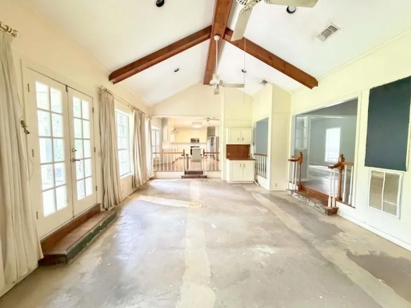 1123 Creekwood Street Crockett, TX 75835