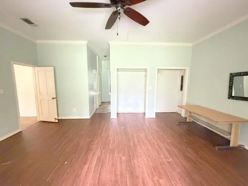 1123 Creekwood Street Crockett, TX 75835