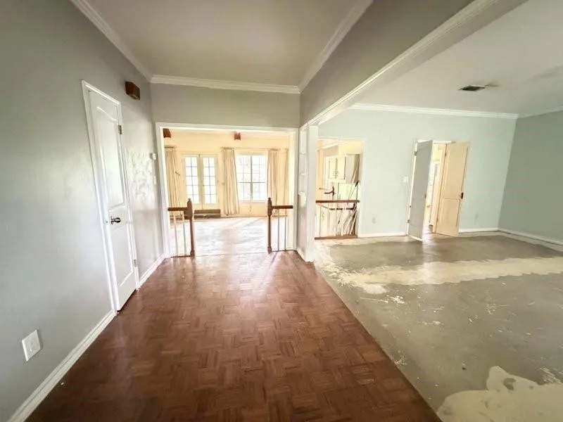 1123 Creekwood Street Crockett, TX 75835