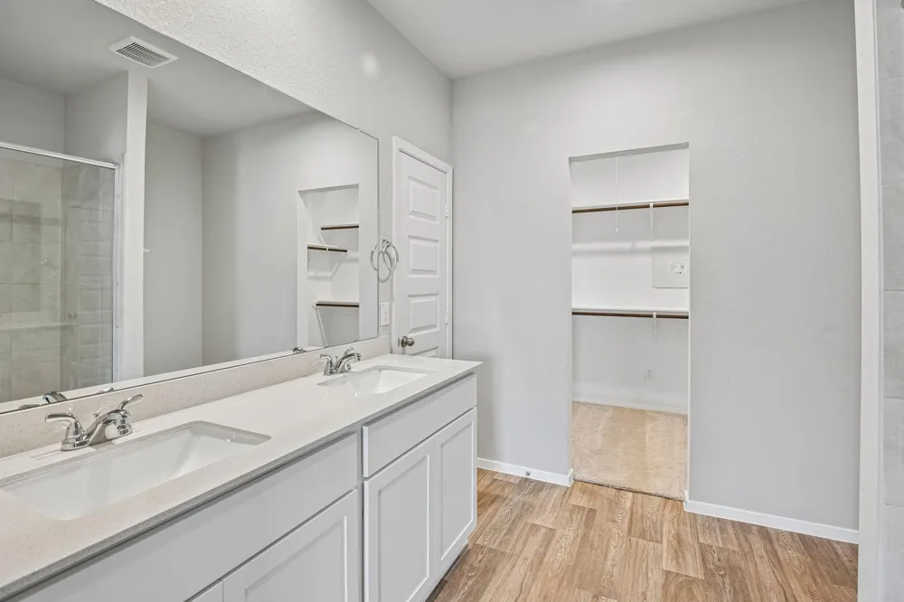 4635 Coral Bean Street Pinehurst, TX 77362