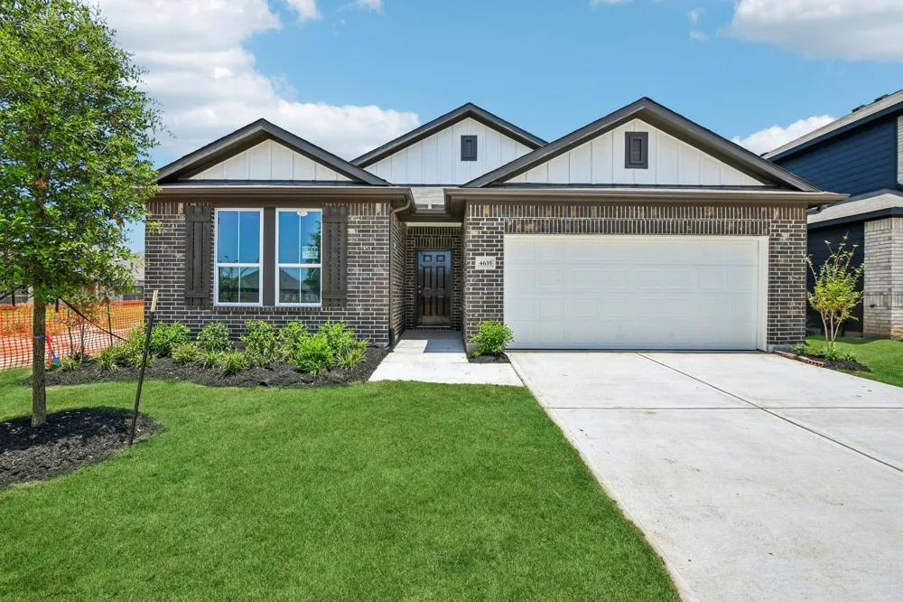 4635 Coral Bean Street Pinehurst, TX 77362