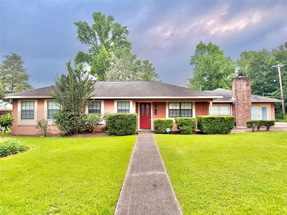 2735 Webster Street Liberty, TX 77575