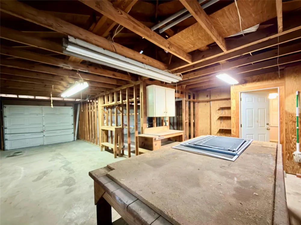 2735 Webster Street Liberty, TX 77575