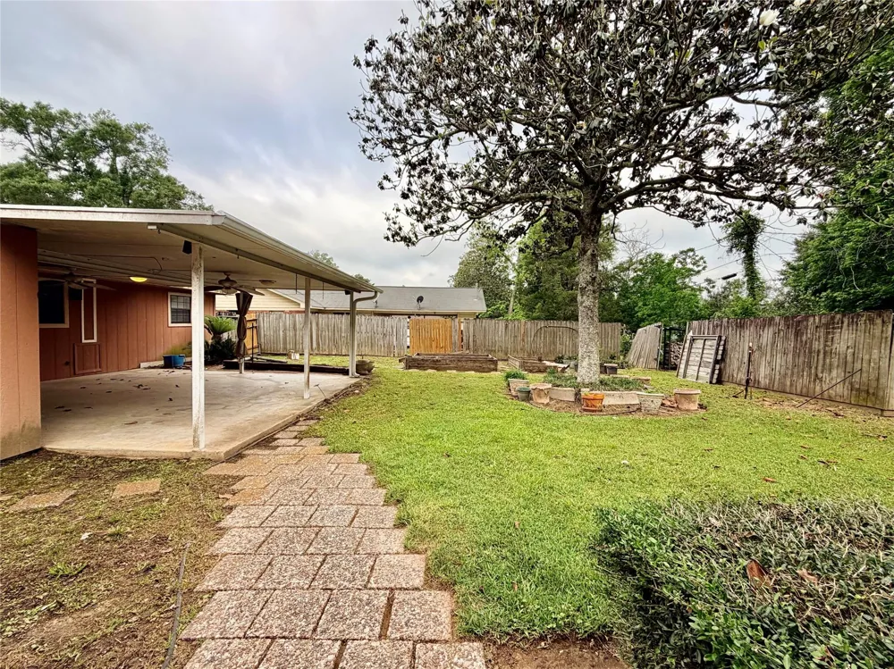 2735 Webster Street Liberty, TX 77575