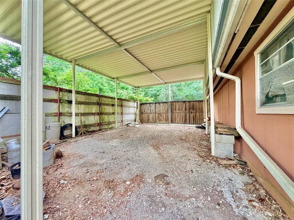 2735 Webster Street Liberty, TX 77575