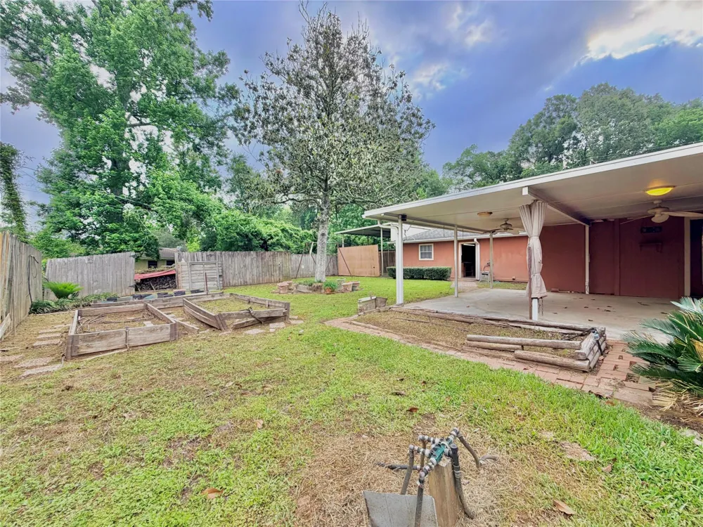 2735 Webster Street Liberty, TX 77575
