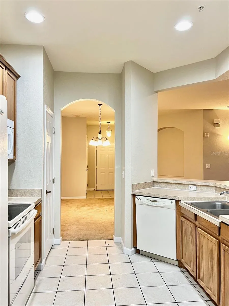 3000 LAUREL PARK LANE #101 Kissimmee, FL 34741