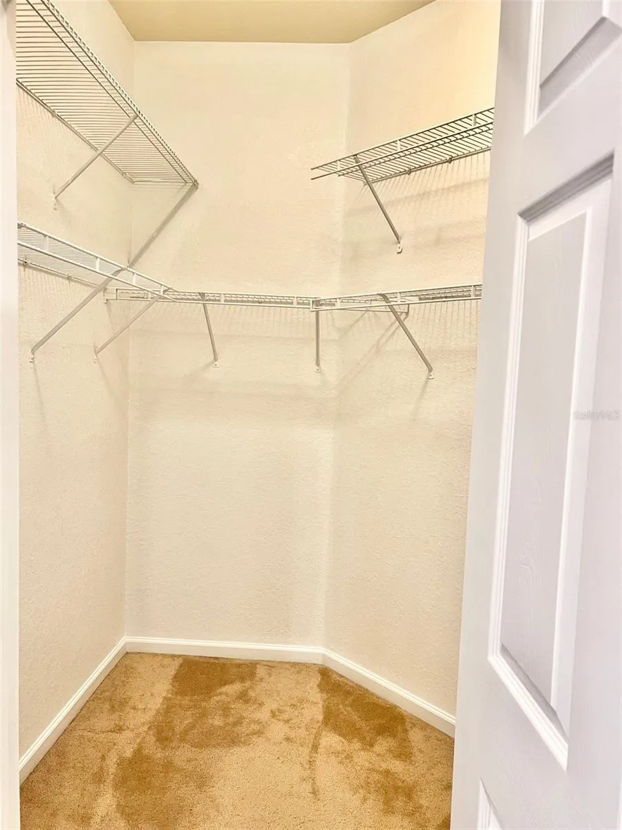 3000 LAUREL PARK LANE #101 Kissimmee, FL 34741