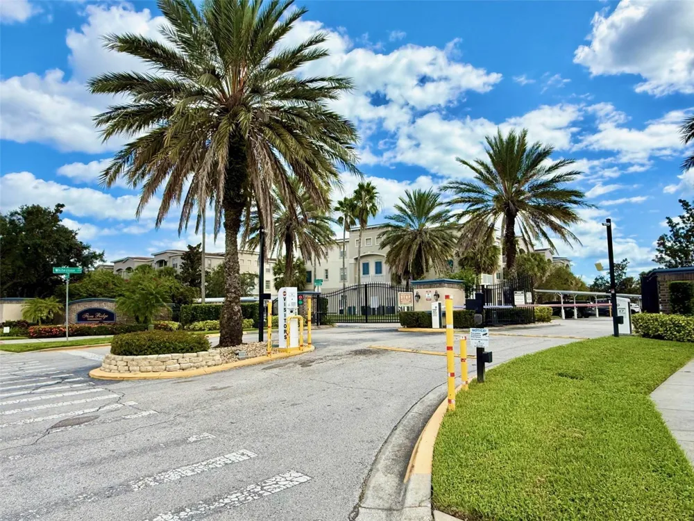 3000 LAUREL PARK LANE #101 Kissimmee, FL 34741