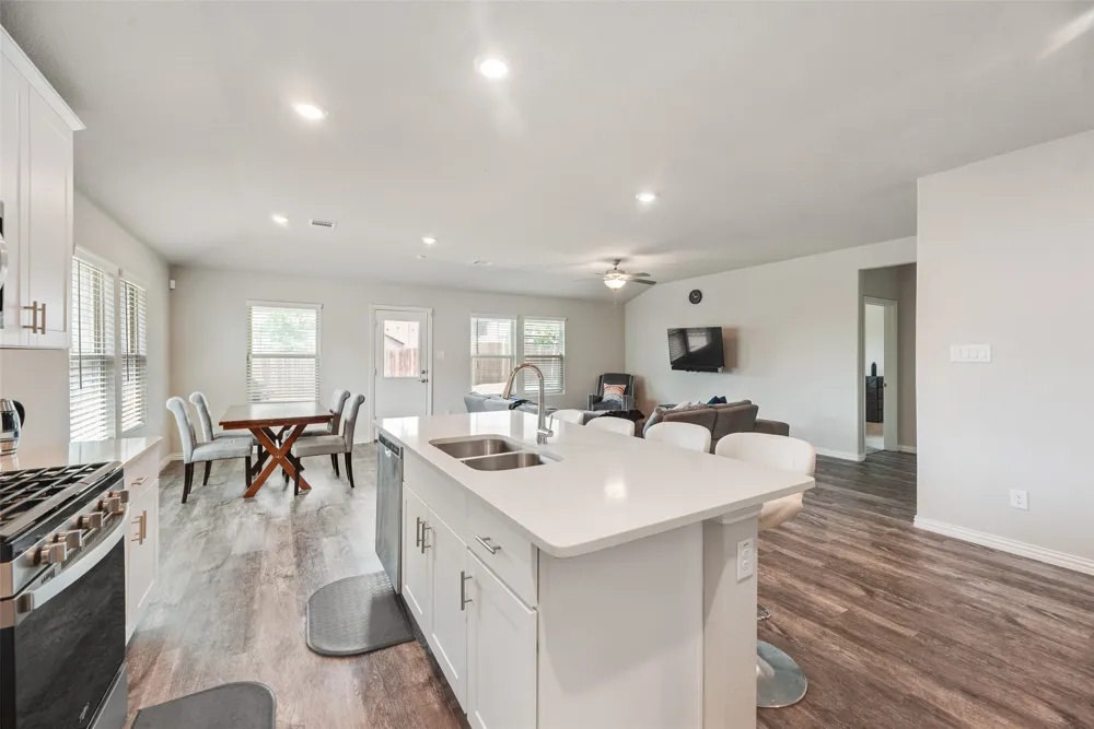 2532 Ponca Drive Fort Worth, TX 76179