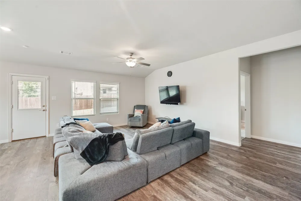 2532 Ponca Drive Fort Worth, TX 76179