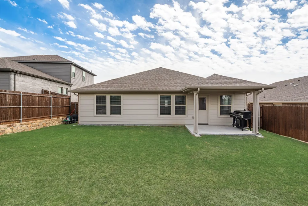 2532 Ponca Drive Fort Worth, TX 76179