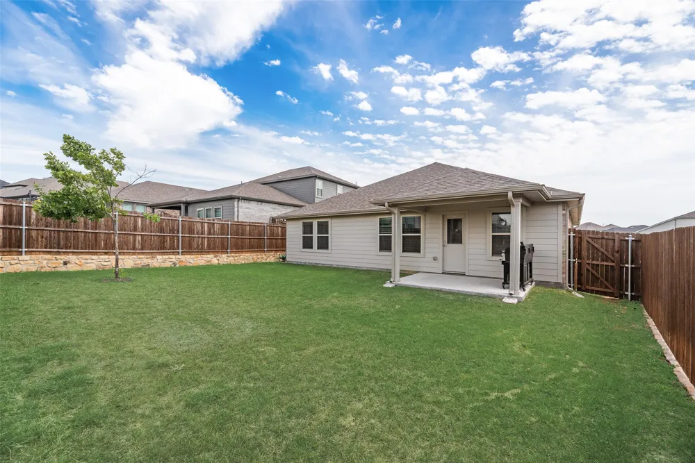 2532 Ponca Drive Fort Worth, TX 76179